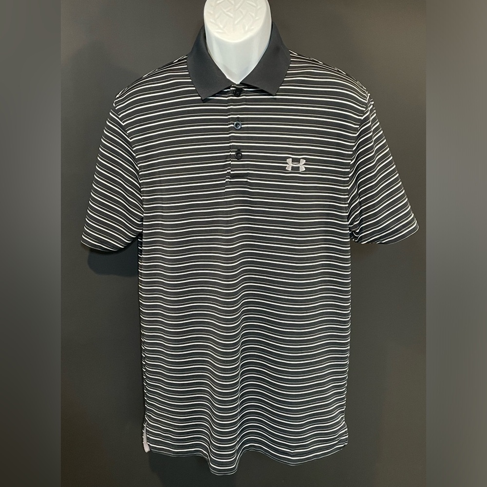 Men’s Under Armour Heat Gear Loose Stripped Polo Shirt in Black Size M